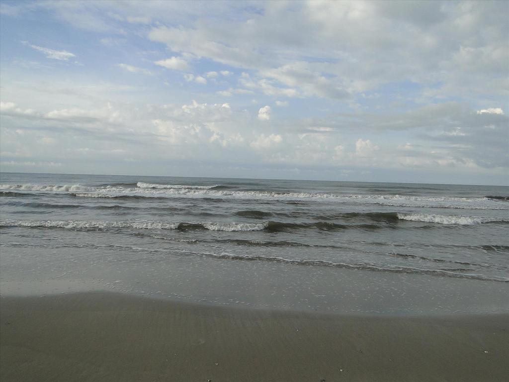 HoldenBeach19