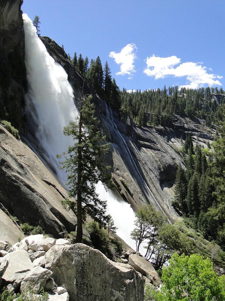 Vernal-NevadaFalls77