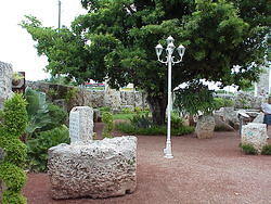 vac2002 127-CoralCastle