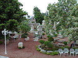 vac2002 128-CoralCastle